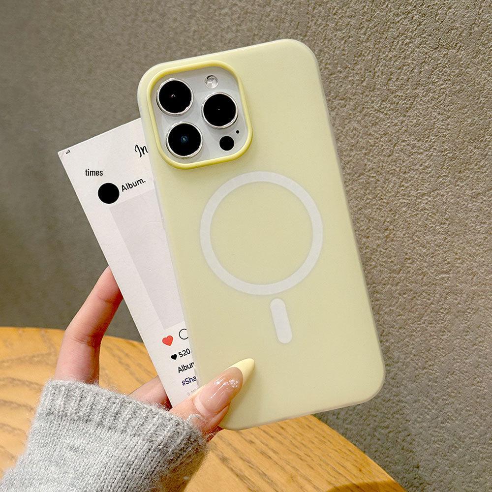 

Magnetic Jelly Case: 2-in-1 Skin-Feel Protective Cover for Apple iPhone 14, 15, and 16, with Anti-Drop Design iPhone 15 Plus