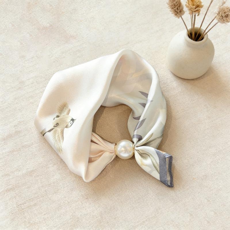 Simulation Silk Satin Temperament Magnetic Suction Small Silk Scarf Women'S Thin Pendant Clavicle Silk Scarf Fashion Versatile Neck Scarf Women