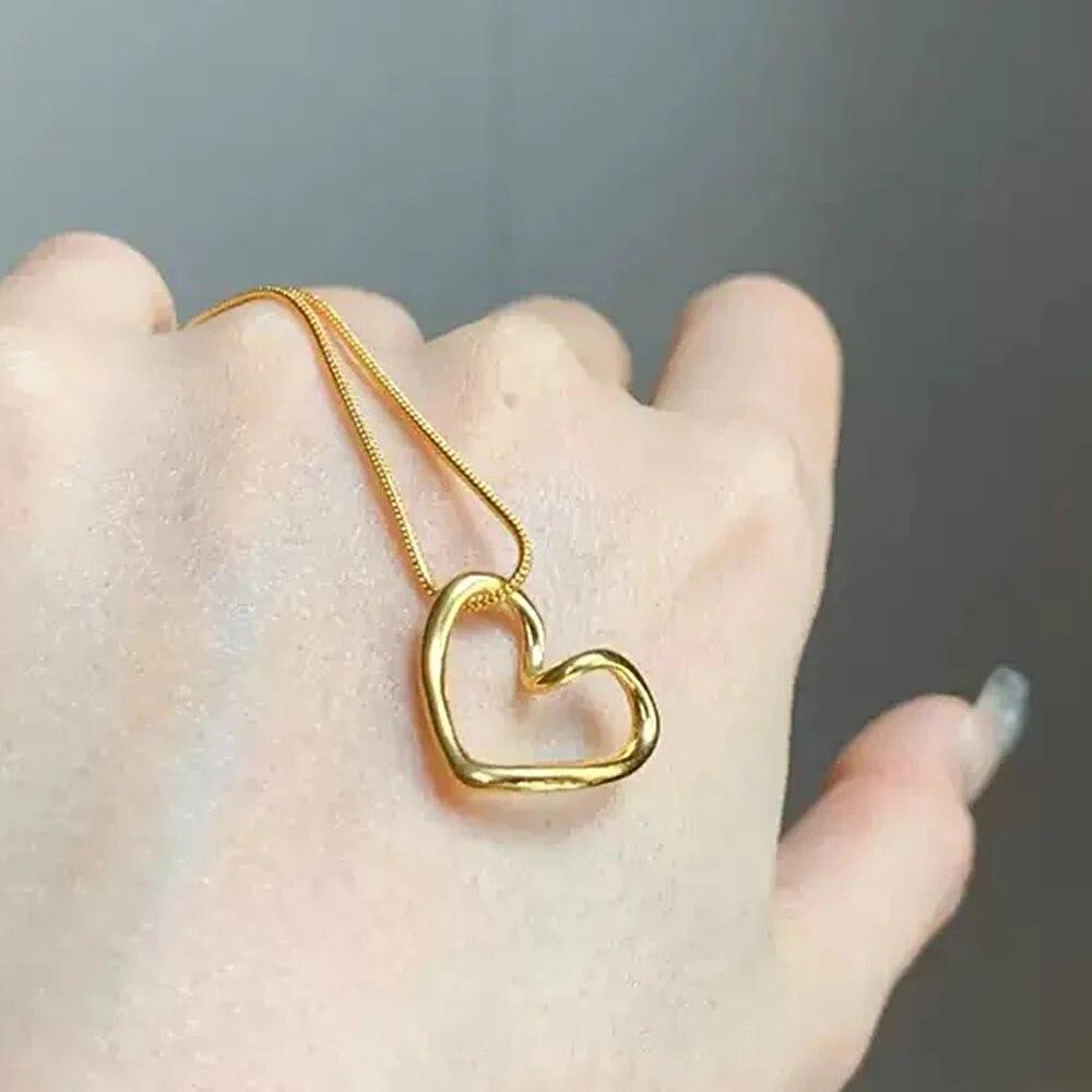 Stainless Steel Necklaces Hollow Heart Pendant Clavicle Chain Fashion Light Luxury Simplicity Necklace For Women Jewelry Gifts