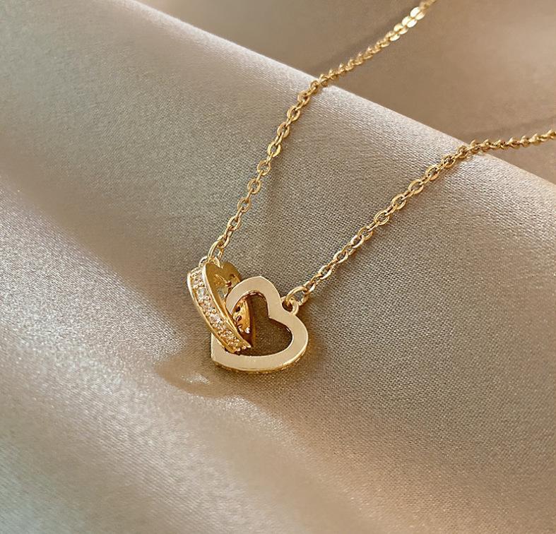 Non-Fading Luxury Maple Leaf Butterfly Clavicle Necklace