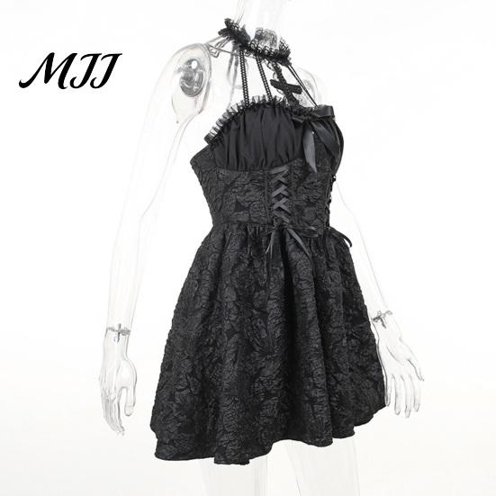 Gothic Lolita Pendant Dress Women's Sleeveless Lace Vintage Corset Halter Swing Full Round Skirt Dramatic Cocktail Victorian Style Black Punk