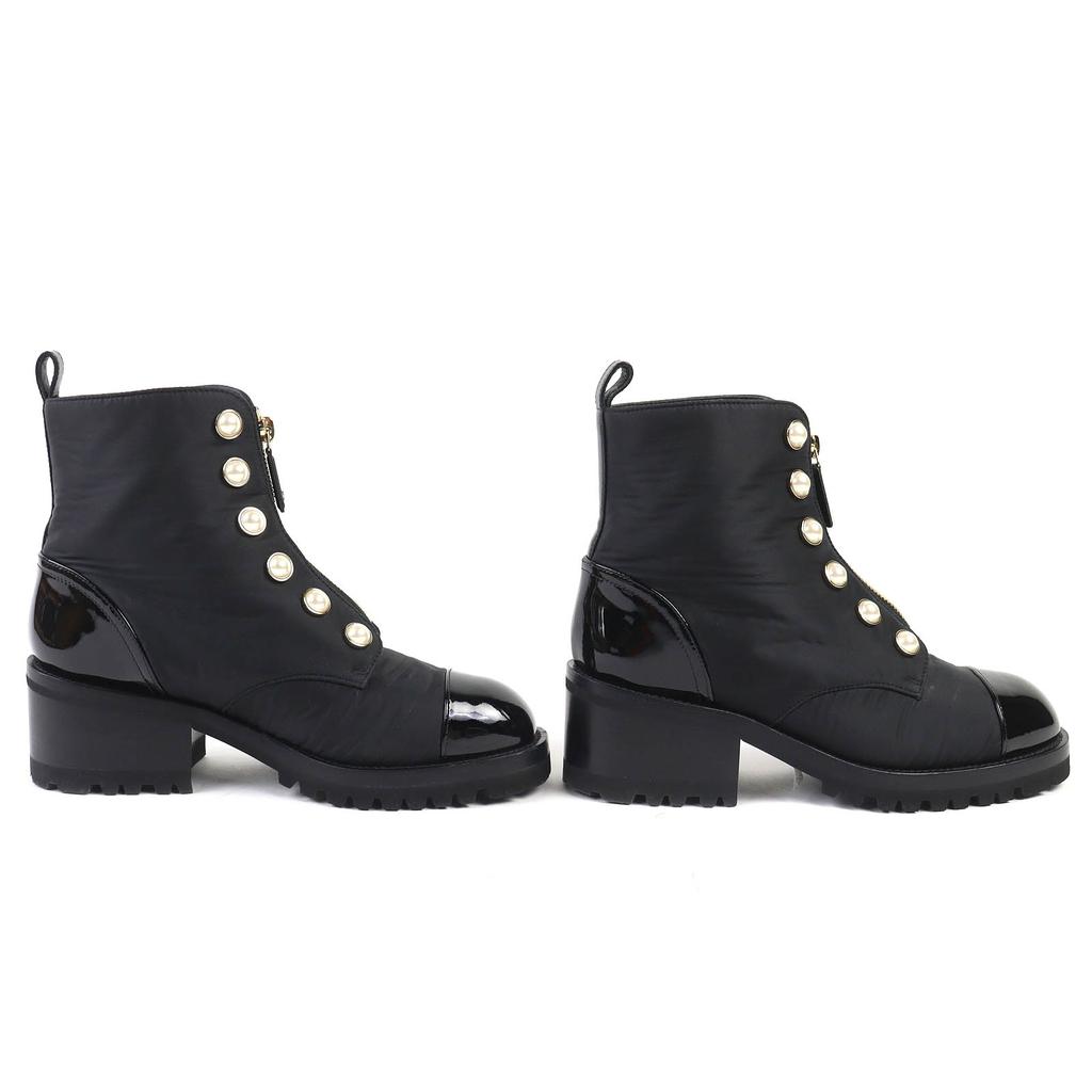 Excellent CHANEL short boots COCO Mark pearl front zip patent 38 G45183 23B Used