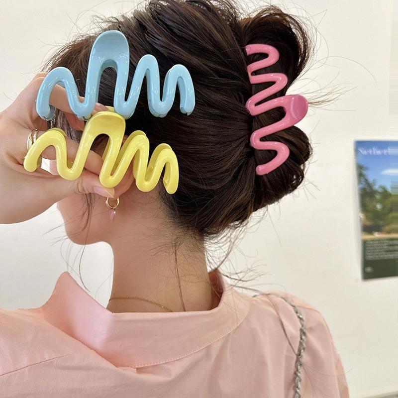 2023 Colorful Jelly Wave Hair Claw Hairpin Women Girls Fashion Design Korean Sweet Simple Irregular Hair Clip Headwear Wholesale