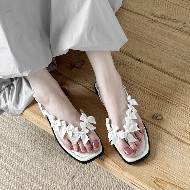 

Retro square head open-toed super fairy flower 2025 summer new comfortable flat-bottomed fashion sandals women s ugly shoes 40