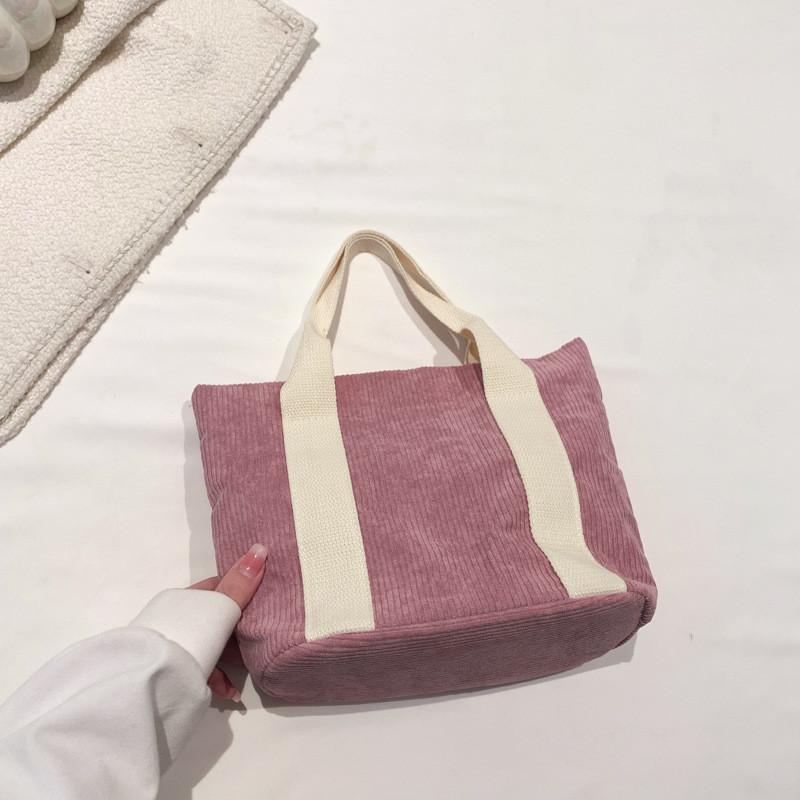 Trendy Summer Tote Bag For Women Featuring Unique Design And Spacious Interior