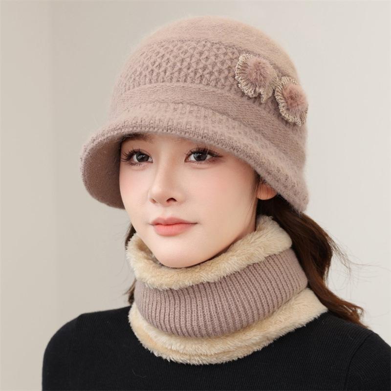 Winter middle-aged and elderly mother hat women's fleece thickened thermal ear protection hat big brim old lady knitted wool hat