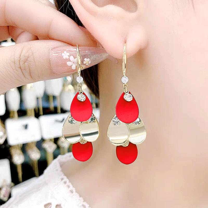 Fashion Geometric Bow Flower Pearl Earrings Women'S Premium Versatile Small Fragrant Wind Earrings