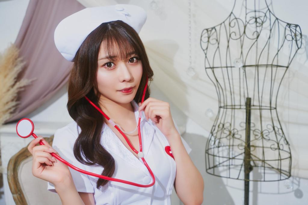 Clearstone GLOWHOLIC Cosplay Halloween Open Collar Nurse M White Women's