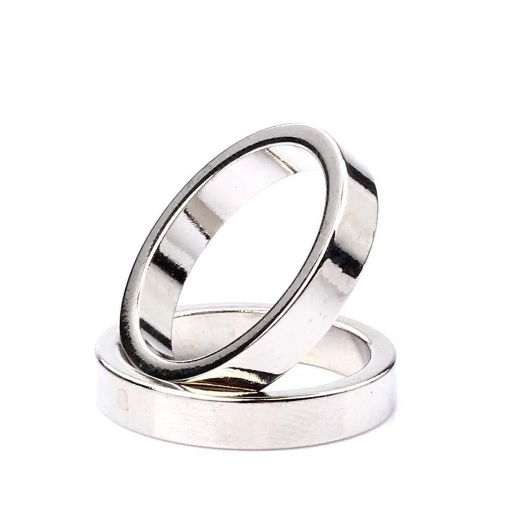 Magic Tricks Magnetic Magic Ring Gold Silver Plate Wizard PK Ring Magician Ring  Street Stage