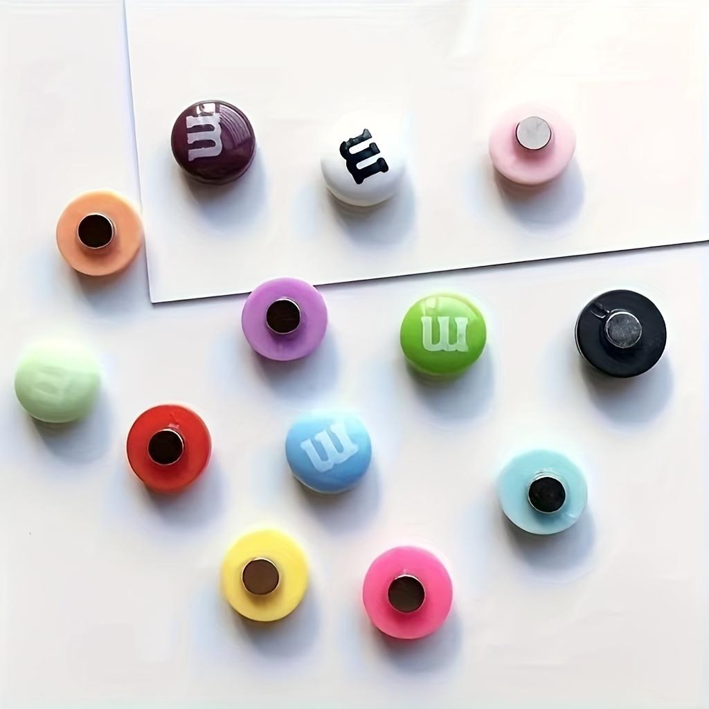 10 Stück niedliche Mini-Bohnen-Themen-Kunststoff-Kreiskühlschrankmagnete, Cartoon-Design Harz-Kühlschrankmagnet-Set