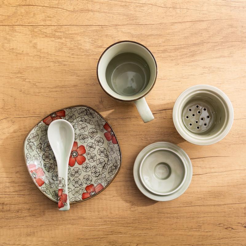 Modrobílý porcelánový šálek na čaj Keramický ručně malovaný Retro hrnek s oddělovačem na vodu a víčkem s filtrem Kancelářské šálky na čaj Nápojové nádobí