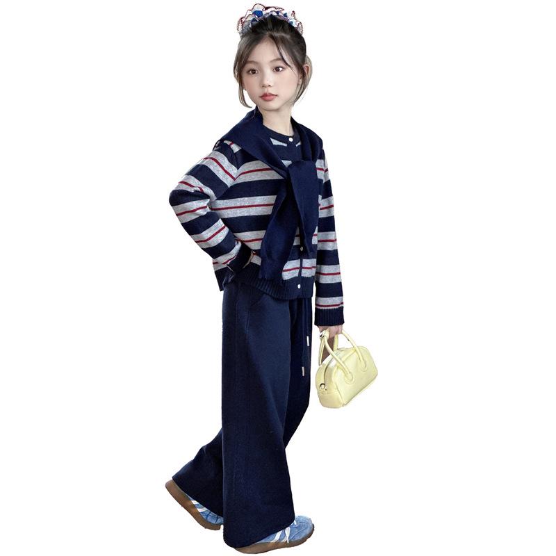 Mädchen Strick-Cardigan mit Streifenmuster - Frühling/Herbst 2025 Kollektion