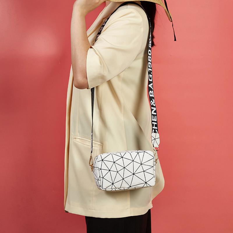 Moda Lazer Omuz askılı çanta Kadın Küçük Kare Çanta PU Deri Crossbody Çanta Trendy Yeni Mini Satchel Çanta