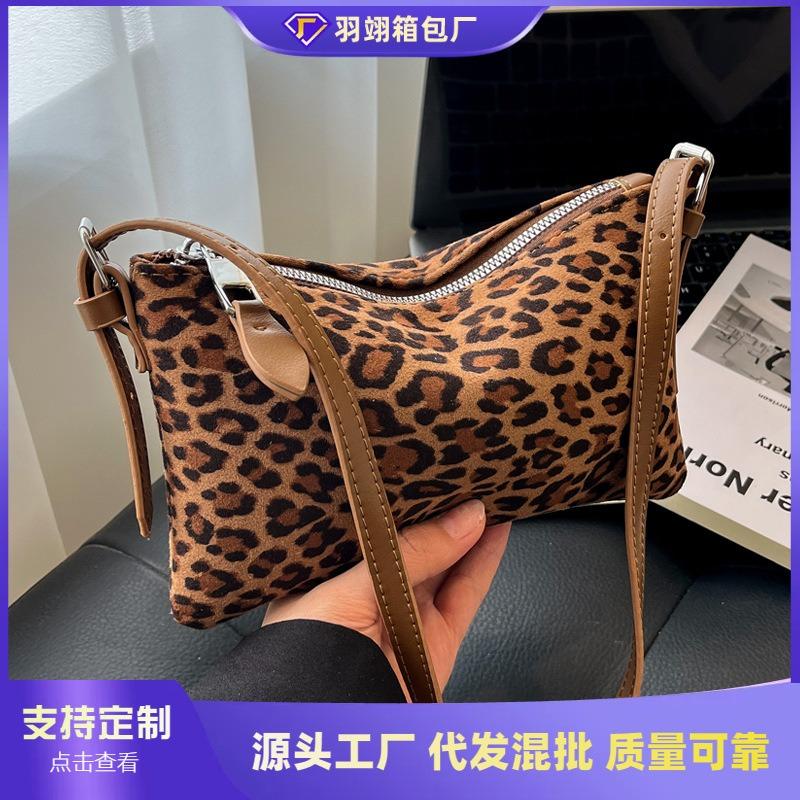 Leopard Print Small Bag Women's New Trendy Fashion Suede Dumpling Bag Autumn and Winter Retro Shoulder Messenger Bag