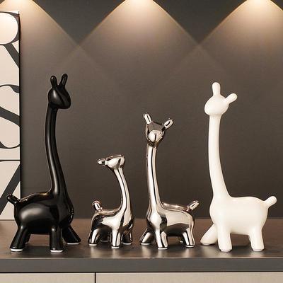 Ornement Cerf Porcelaine Blanche Décoration de Maison pour Salon ou Meuble à Vin