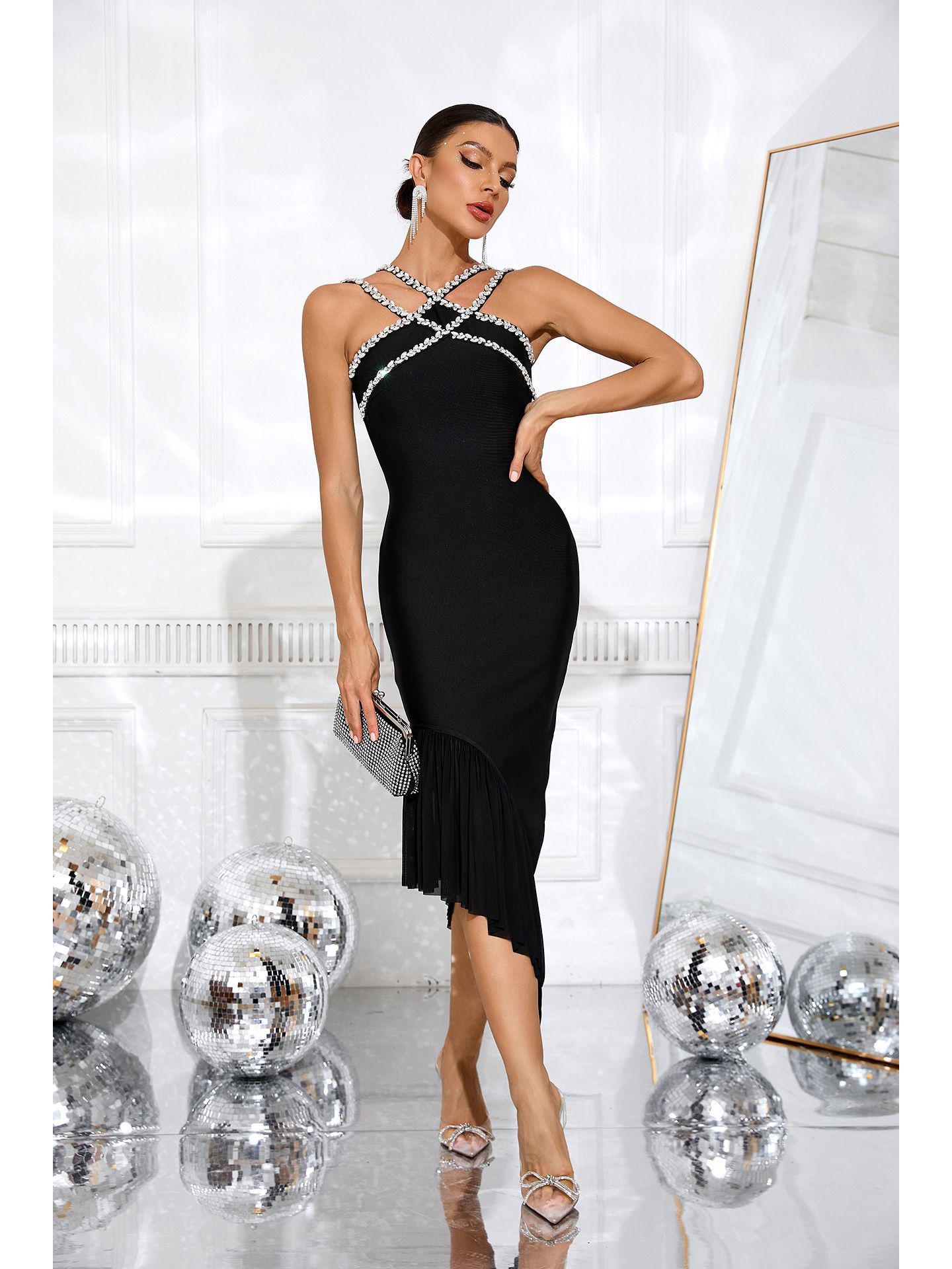 

Платье бодикон с открытыми плечами, на бретелях-спагетти со стразами и сетчатой деталью - Приталенный дизайн Small чёрный