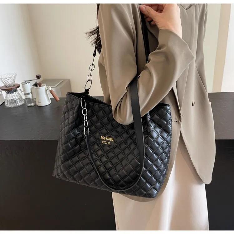 

Crossbody Bag, Small Square Handbag, Versatile Handbag, Shoulder Bag For Women. One Size чорний