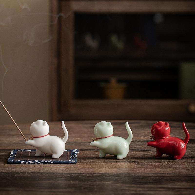 Cute Cat Ceramic Aroma Diffuser Incense Burner Holder Creative Desk Pen Holder Tea Pet Home Decor Office Gift for Living Room