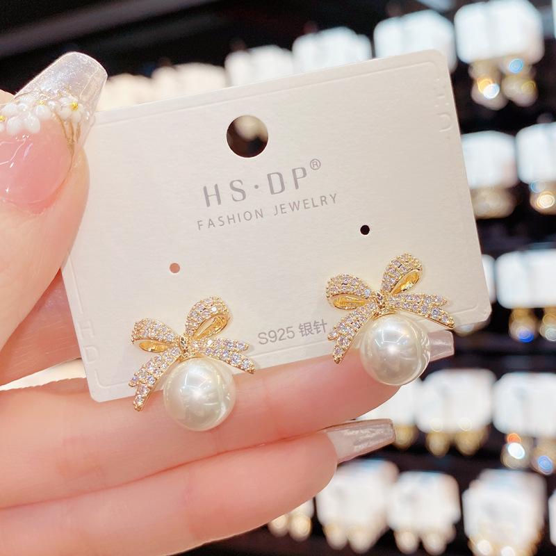 Elegant Korean Bowknot Pearl & Diamond Stud Earrings