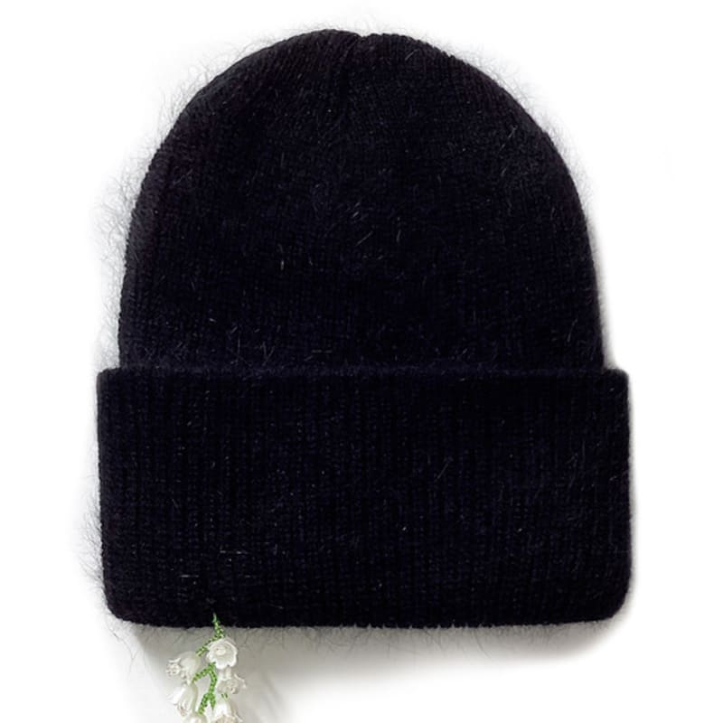 OTHER-worldly Drop White Flower Beads Beanie [Angora Black]