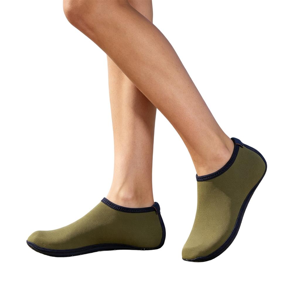 Unisex Large Size Water Shoes for Swimming Beach Walking and Snorkeling Lightweight Quick Dry Aqua Socks for Outdoor Activities
