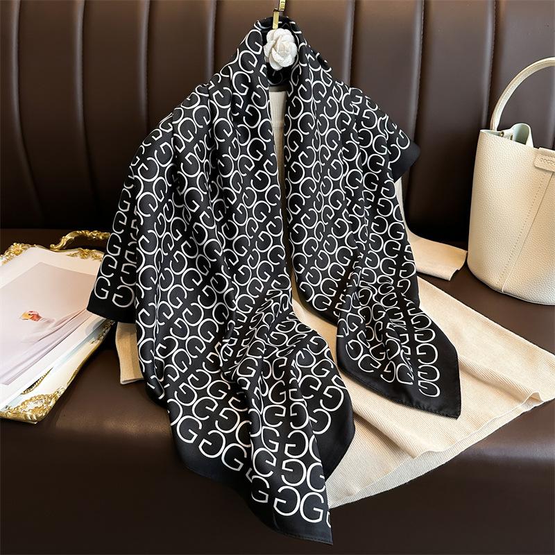 Winter Warm Scarves, Shawls, Classic Plaid Straps, Cardigans, And Warm Blankets For External Use