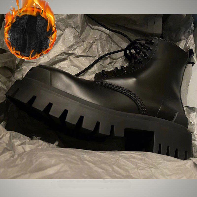 

Чоловічі Нові Осінні та Зимові Вельветові Чоботи на Товстій Підошві Збільшувальні Нішевої Моди Локомотивні Робочі Чоботи 45