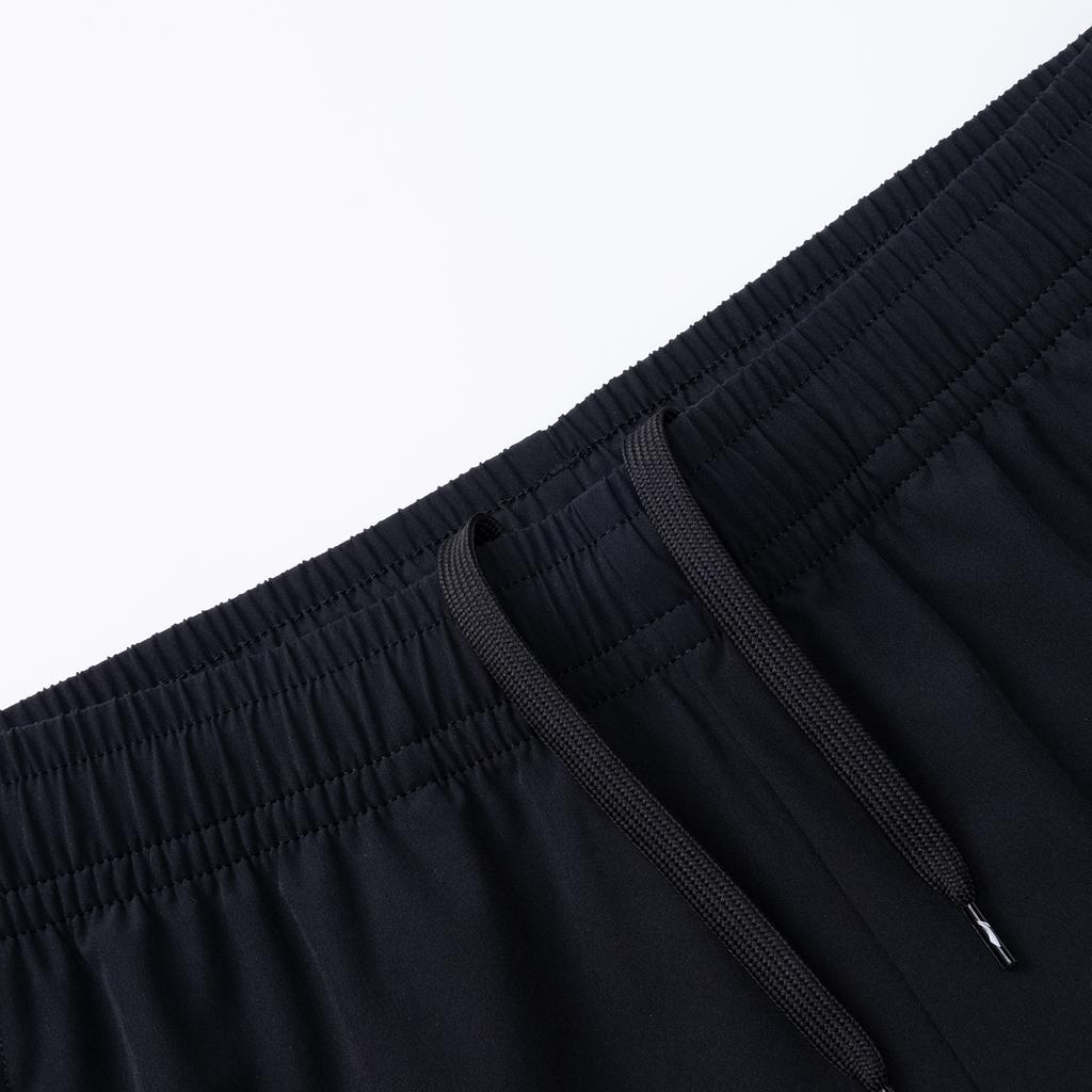 Li-Ning Casual Versatile Soft Comfortable Sports Shorts Men shorts Black AKSW685-1