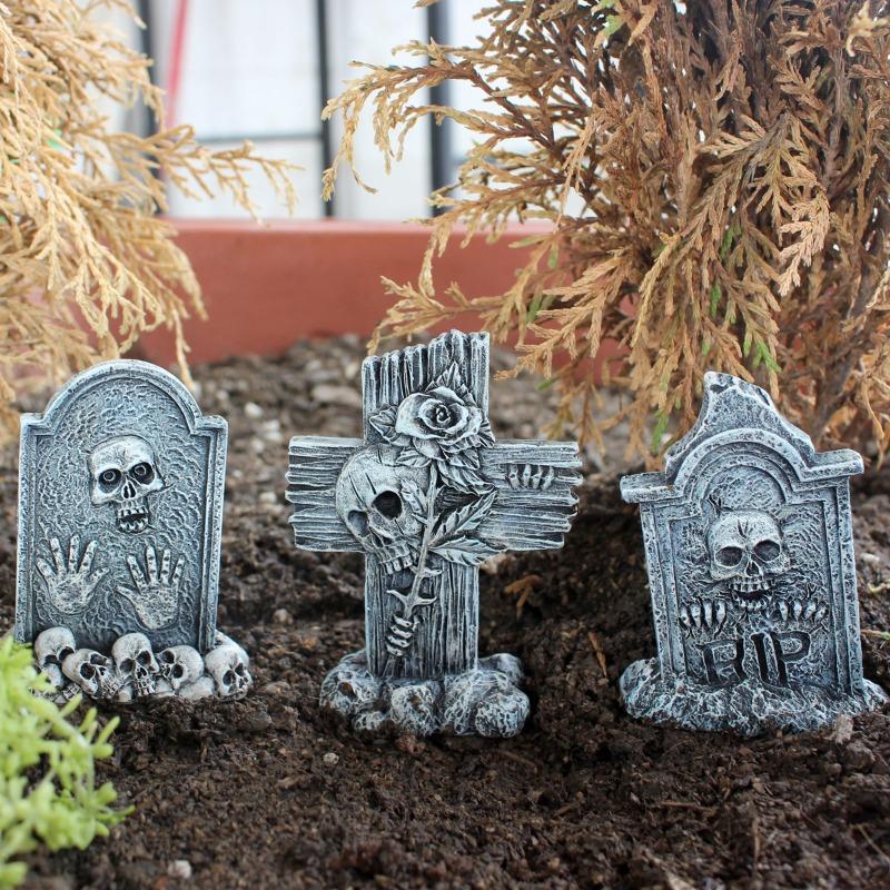 Skeleton Tombstone Ornament Set, Creative Halloween Horror Home Garden Resin Micro-landscape Decoration