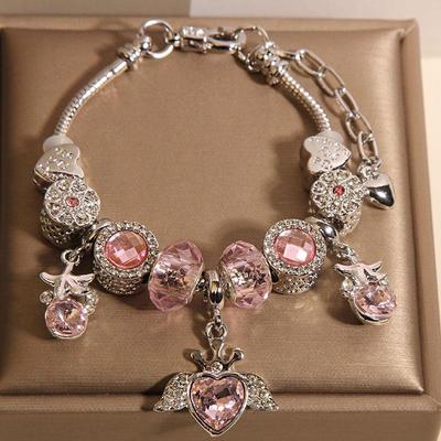 Exquisites rosa herzförmiges Glasperlenarmband: Schickes, Trendiges Geschenk für Beste Freunde