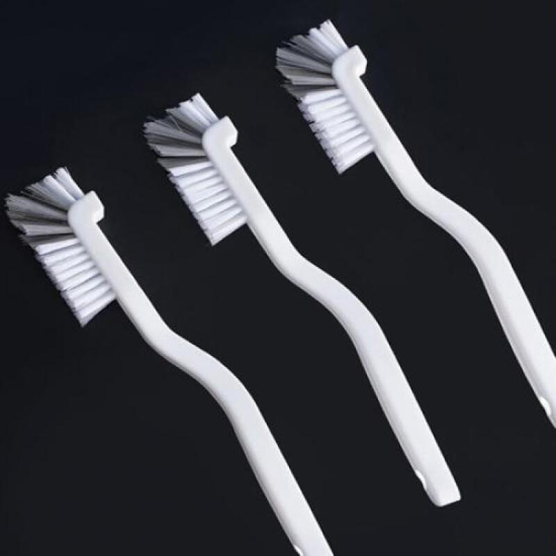 1 Minimal Multipurpose Crevice Brush