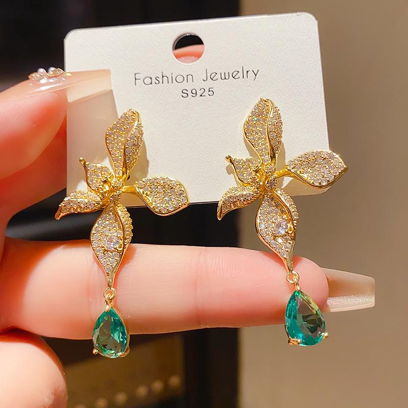 18k Real Gold Electroplated Silver Needle Light Luxury Zircon Flower Water Drop Earrings Retro Court Style Niche High-end Earrings