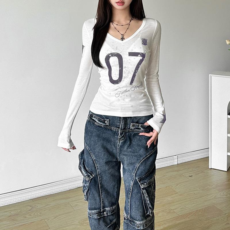 New Women's Solid Color Slim Fit Street Fashion V-neck Printed Long Sleeved Top for Women