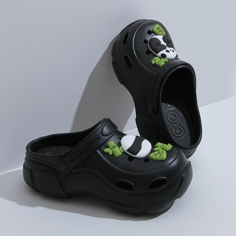 Women's high-heeled hole shoes, new summer models, thick-soled and breathable outer wear, two muffin and non-slip beach cool slippers.