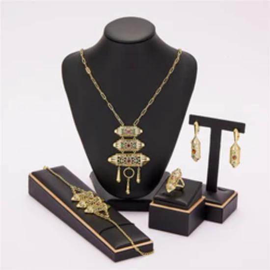 

2022 Новый дизайн женских свадебных позолоченных металлических ювелирных аксессуаров