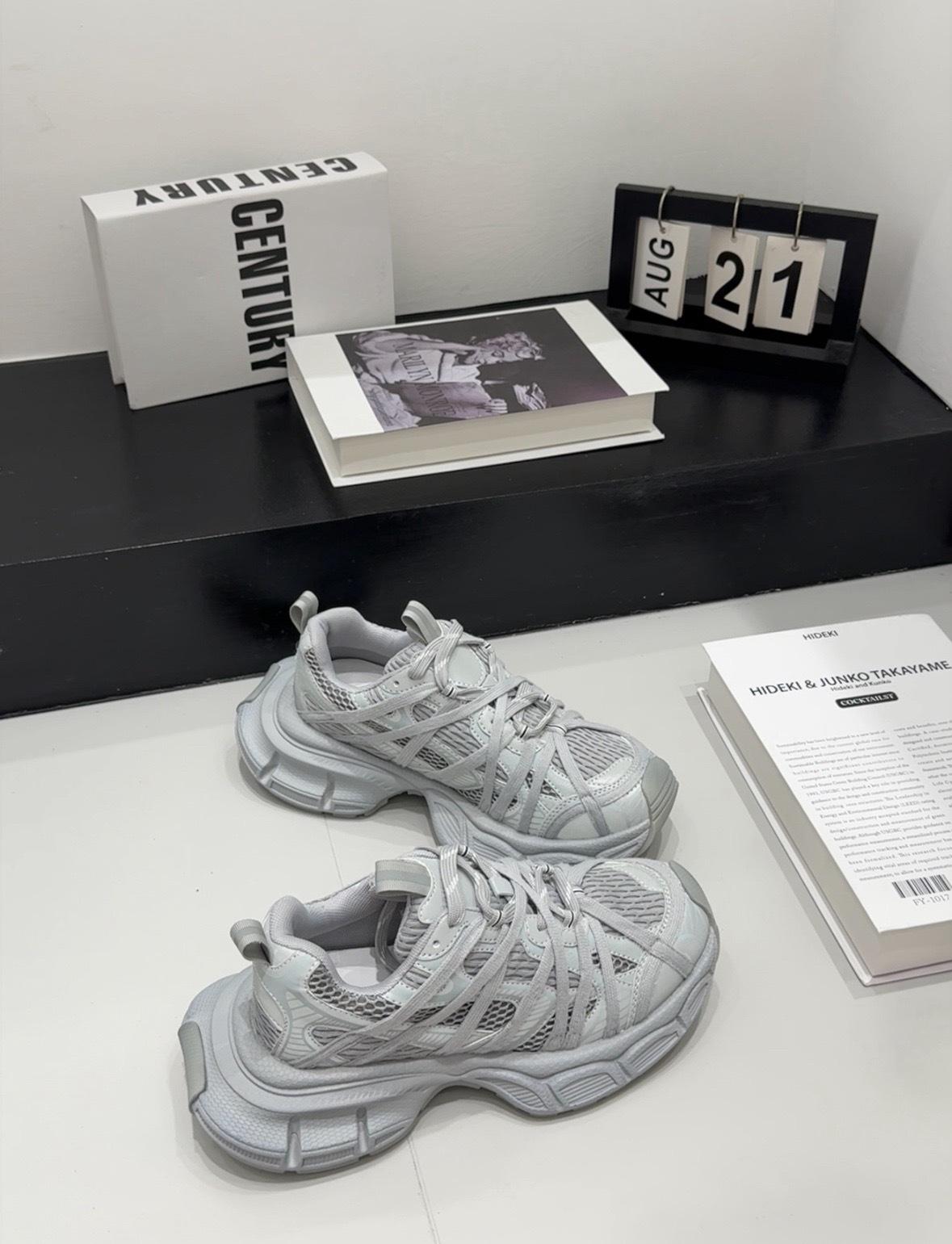 

Новые туфли для пап 3xl старые и грязные, а женские ремни девятого поколения имеют толстые подошвы для увеличения высоты и воздухопроницаемости для спорта 35 серый