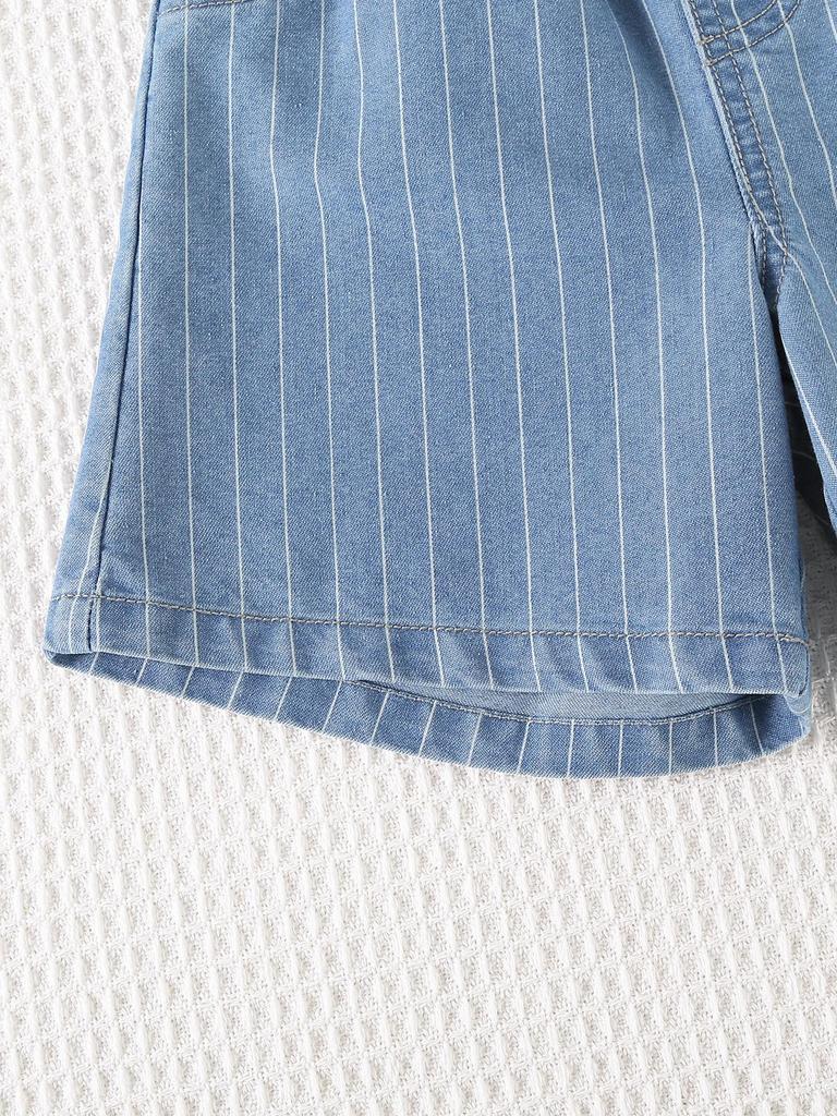 Two-piece Set for Girls: Sleeveless Top with Bow and Lace Design, and Slimming Retro Blue and White Striped Denim Shorts.