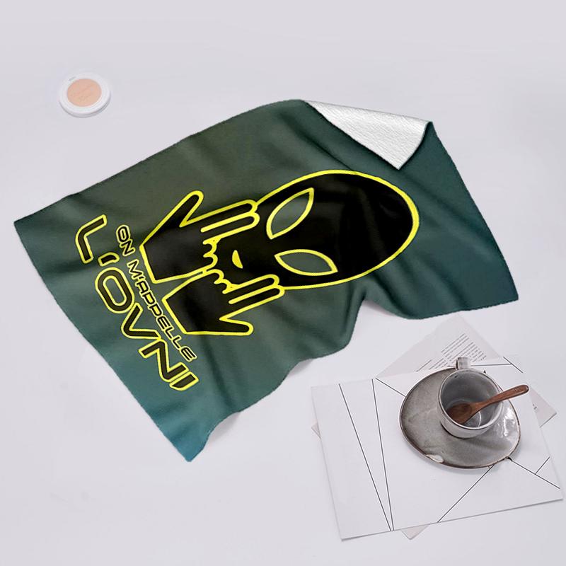 Beach Towel with Jul Fait d'or Pattern - soft,absorbent,machine washable Lightweight&Modern,swimming,Travel Essentials