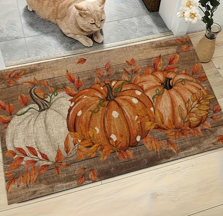 Un paillasson avant unique avec un design de citrouille d'automne et à pois Esthétique de ferme. Ce paillasson d'intérieur est en moquette