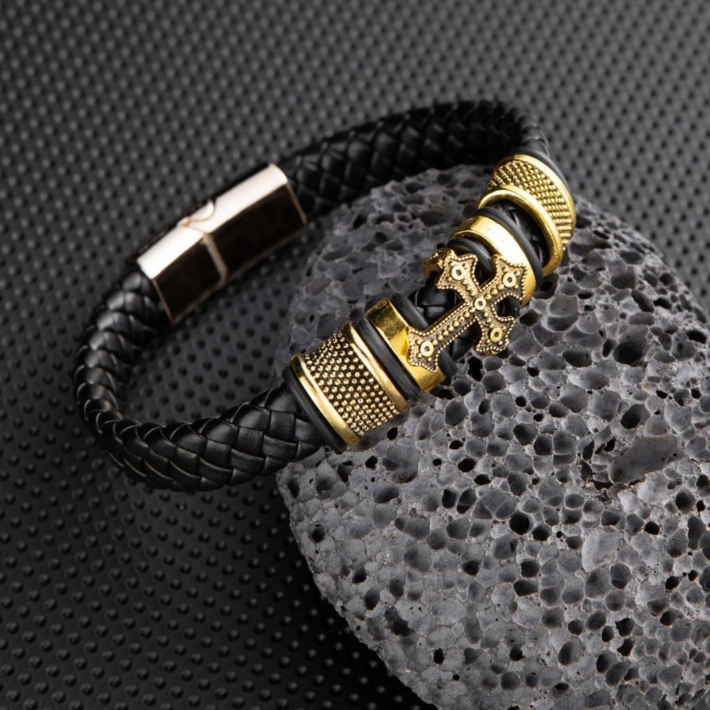 Boucles d'oreilles Bracelet Tressé Croix Bracelet Simple Mode Homme Personnalité Bijoux de Main en Cuir