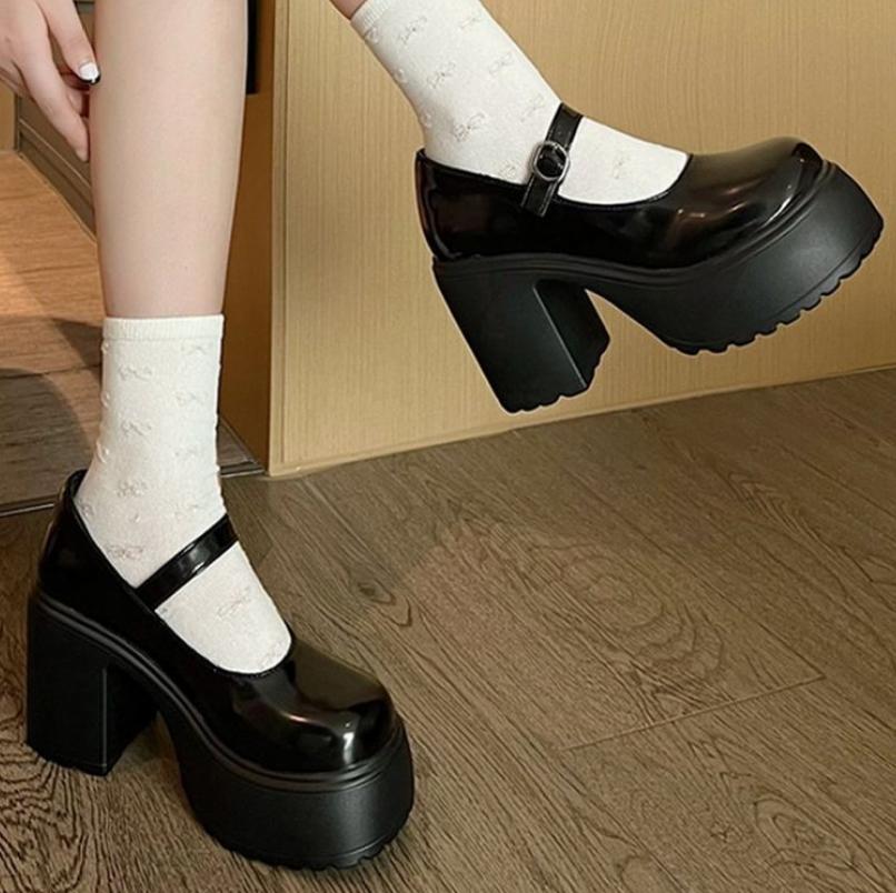 Luxury Chunky Pumps Women Single Shoe 2025 Autumn Pu Leather Ankle Buckle Mary Jane Shoes Woman Thick Heeled White Lolita Shoes