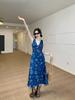Retro feeling super good-looking V-neck vest dress seaside vacation style waist slim suspender skirt 2026 summer