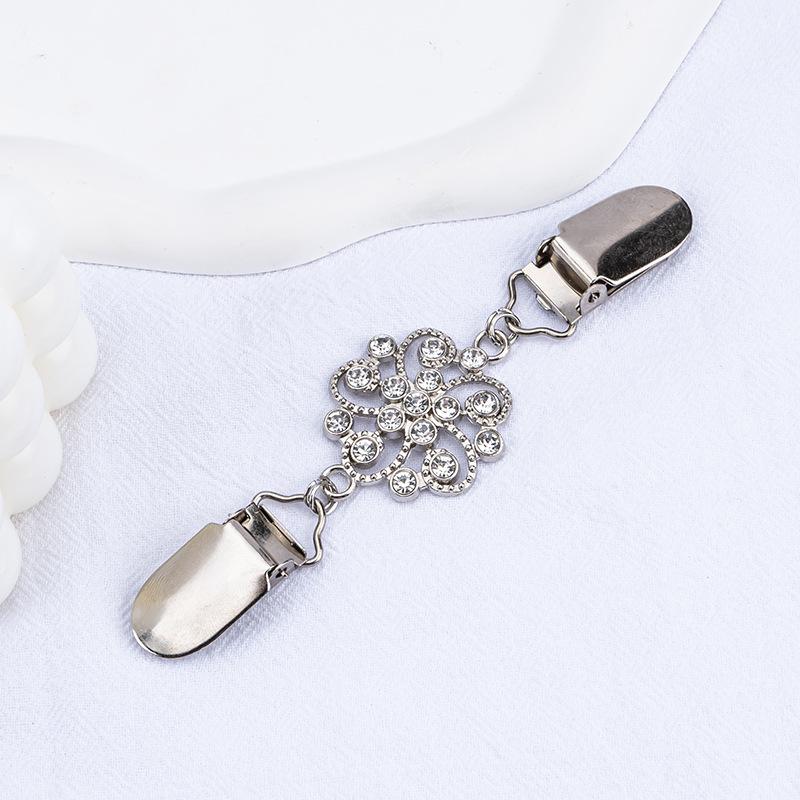 Retro spona na šál: Evropsko-americká brož na svetr a šátek s diamantovým akcentem - Slitinový doplněk proti odhalení