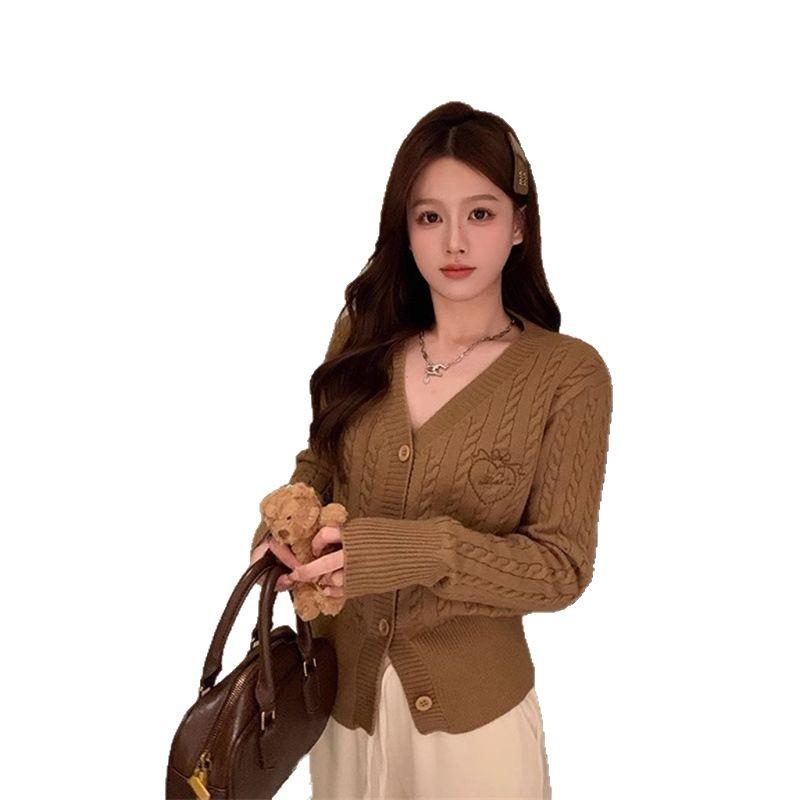2024 Autumn/Winter Women's Embroidered Preppy Thick Cable Knit Cardigan - Versatile Design