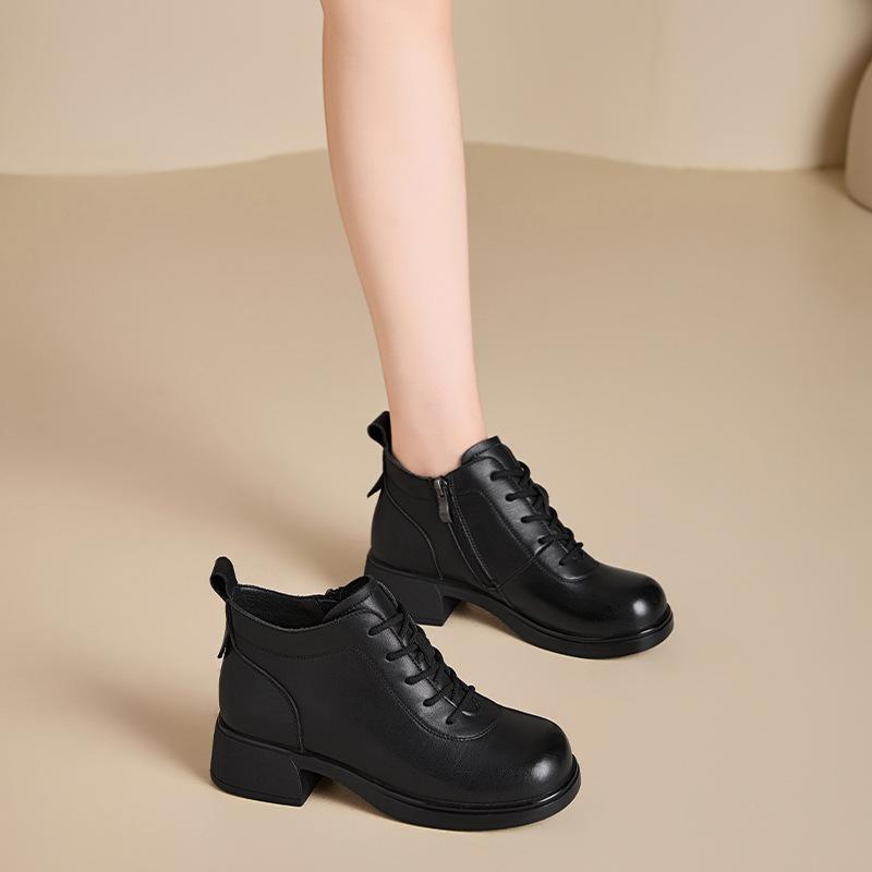 2025 autumn and winter new leather Martin boots women's round head soft sole retro women's boots versatile fashion black short boots