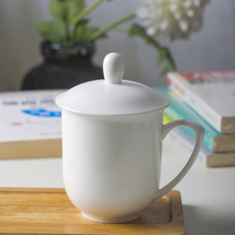

Ceramic Teacup with Lid