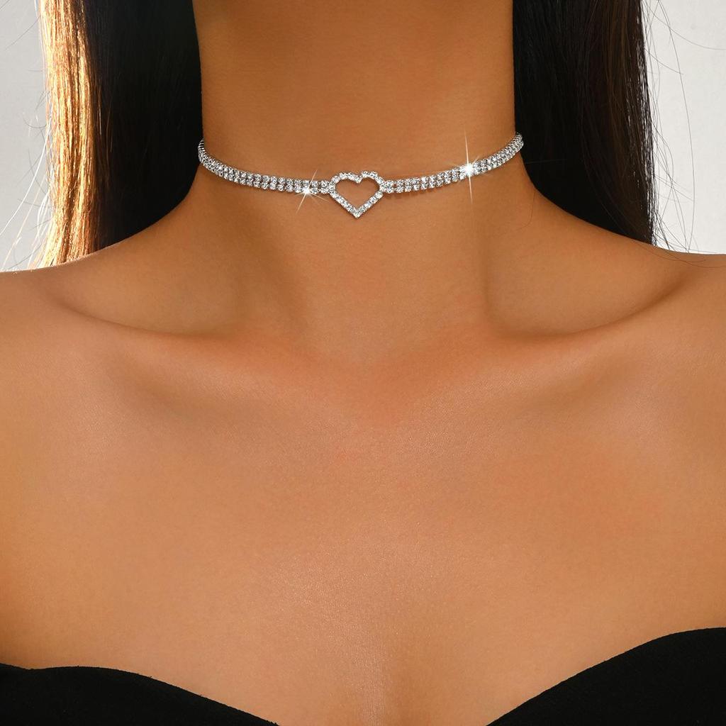 2026 Summer Eco-friendly Rhinestone Heart Clavicle Chain Necklace for Daily Wear