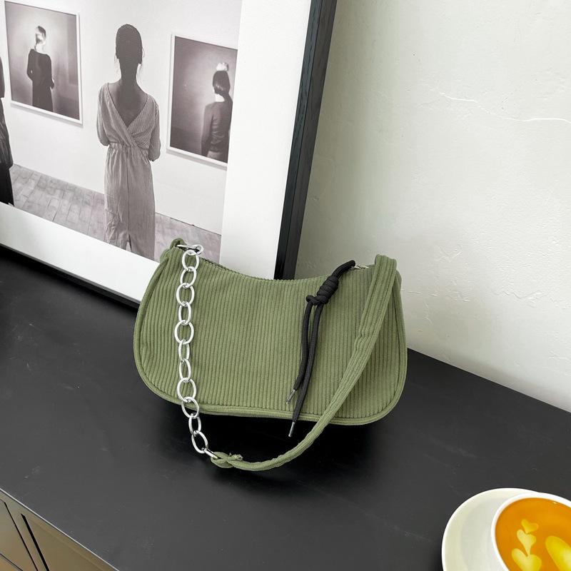 

2025 spring trendy new casual velvet messenger women s bag small square bag foreign style popular solid color simple shoulder bag tide зелёный