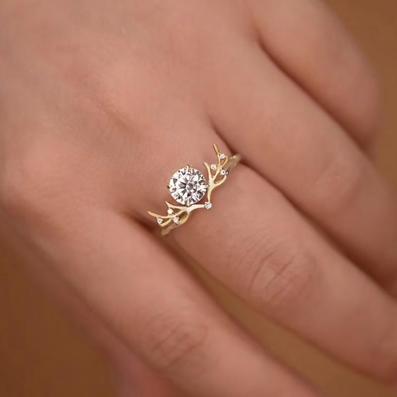 1 Piece Fashionable and Exquisite Antler Synthetic Zircon Ring Christmas New Ring Light Luxury Fashion Earrings