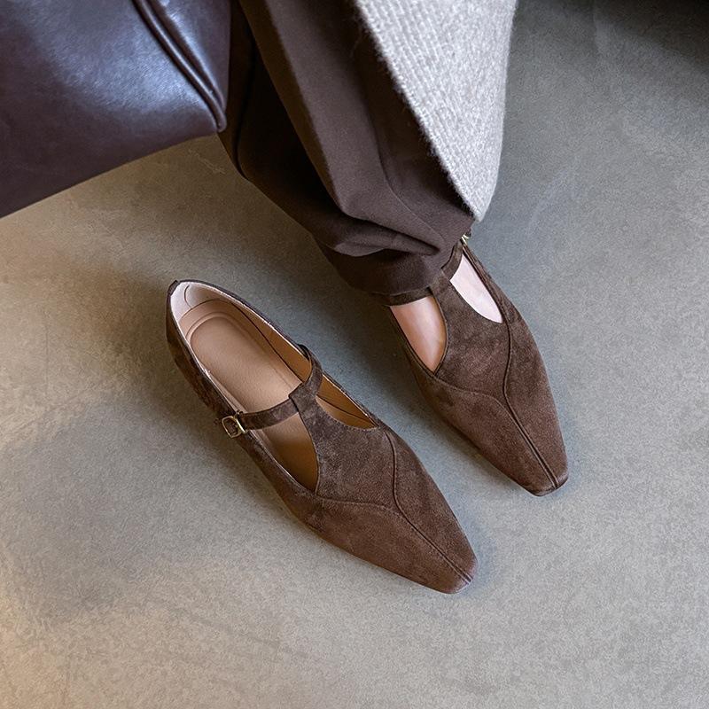 Low heel soft four-season single shoes leather pointed fashion single shoes women's non-slip beef tendon sole large size comfortable cowhide women's